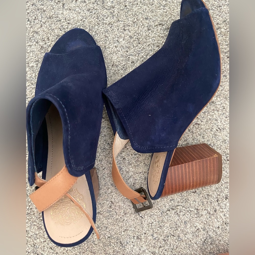 Vince Camuto leather sandals